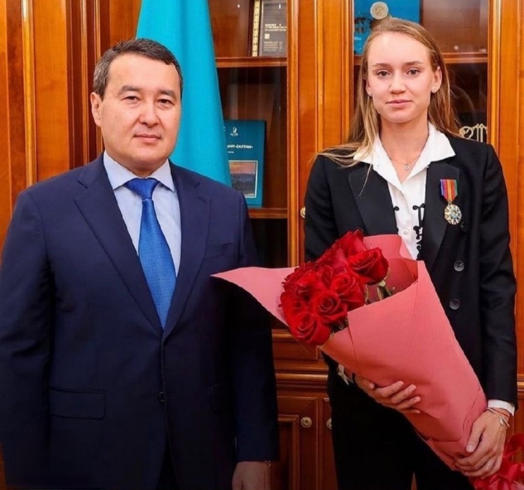 犹豫不决 犹豫不决